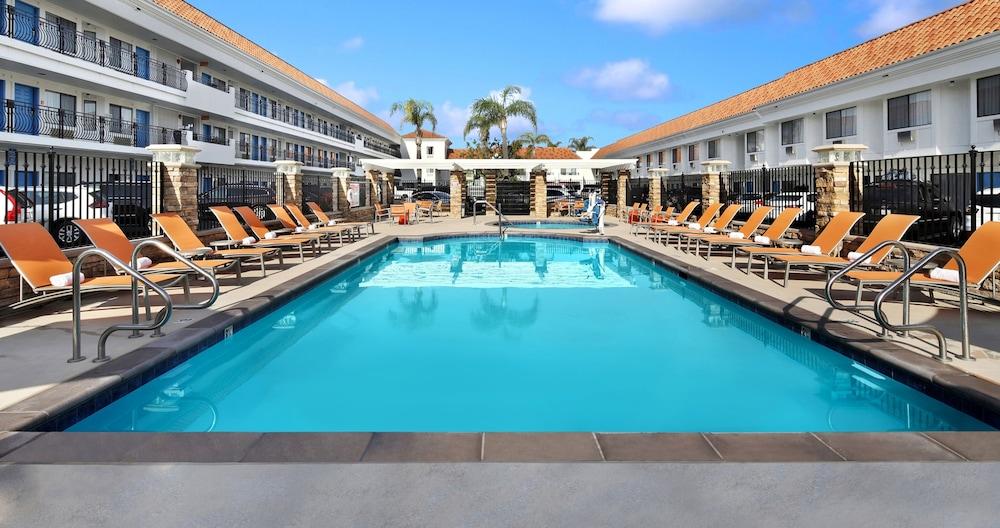 Tropicana Inn & Suites Anaheim Eksteriør billede