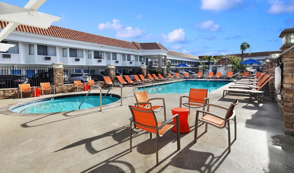 Tropicana Inn & Suites Anaheim Eksteriør billede