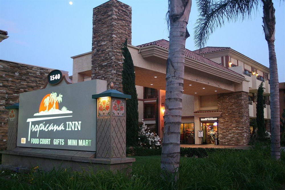 Tropicana Inn & Suites Anaheim Eksteriør billede