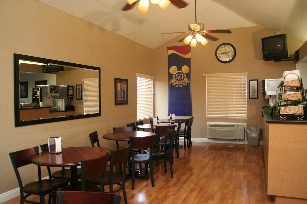 Tropicana Inn & Suites Anaheim Restaurant billede